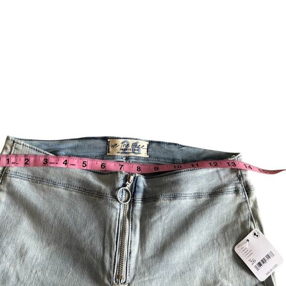 Free People We The Free Jett Low Rise Blue Fares Jeans Denim Stretch Size 26 NWT - Picture 4 of 8